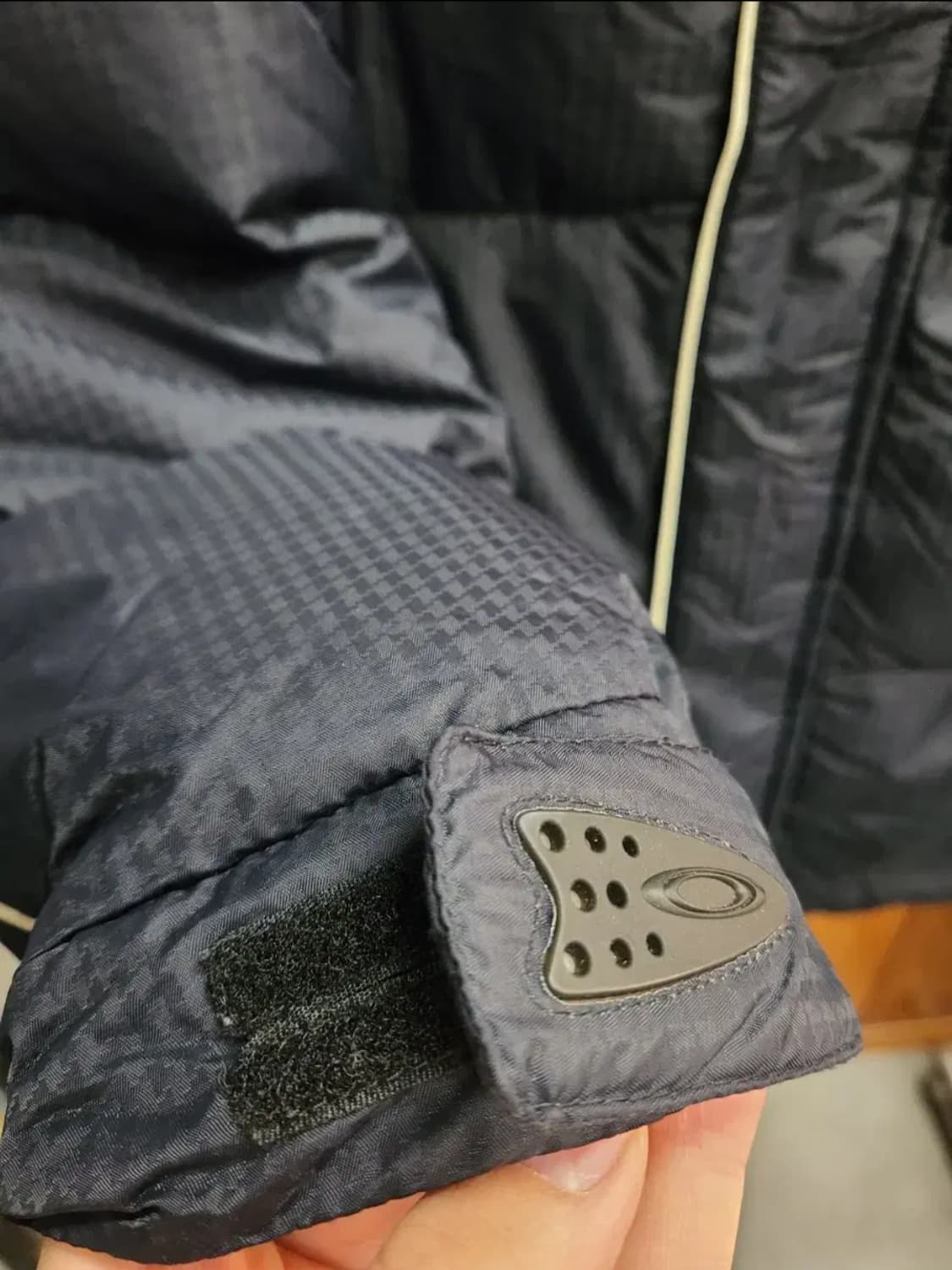 오클리 하이드로 퓨얼 4 구스다운 패딩 상품이미지2