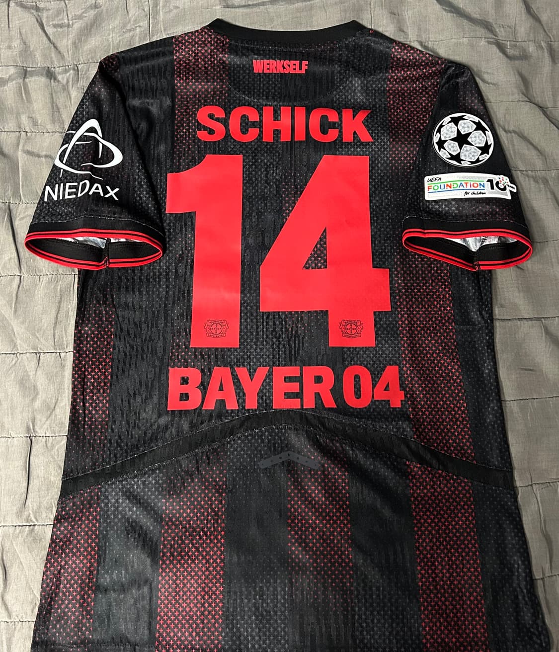 25/26 레버쿠젠 홈 어센틱 유니폼  상품이미지2