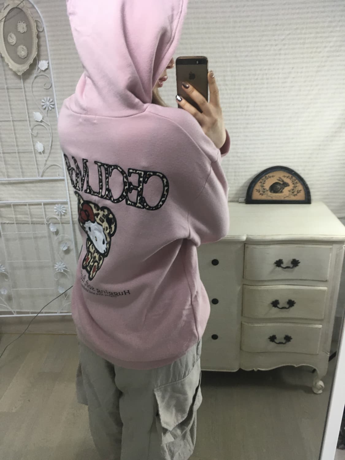 세실맥비 헬로키티 레오파드 후드티 상품이미지4