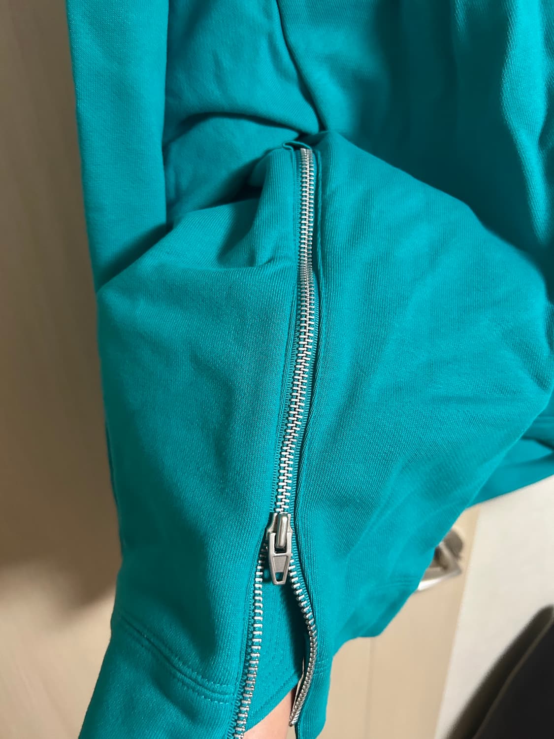 새상품 준지 사이드지퍼 오버사이즈 그린 후디 L 상품이미지4