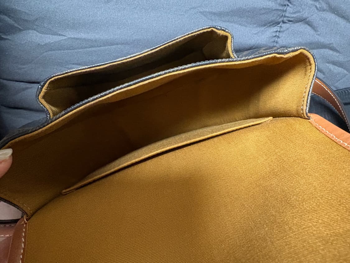 셀린느 트레오페 크로스백 상품이미지6