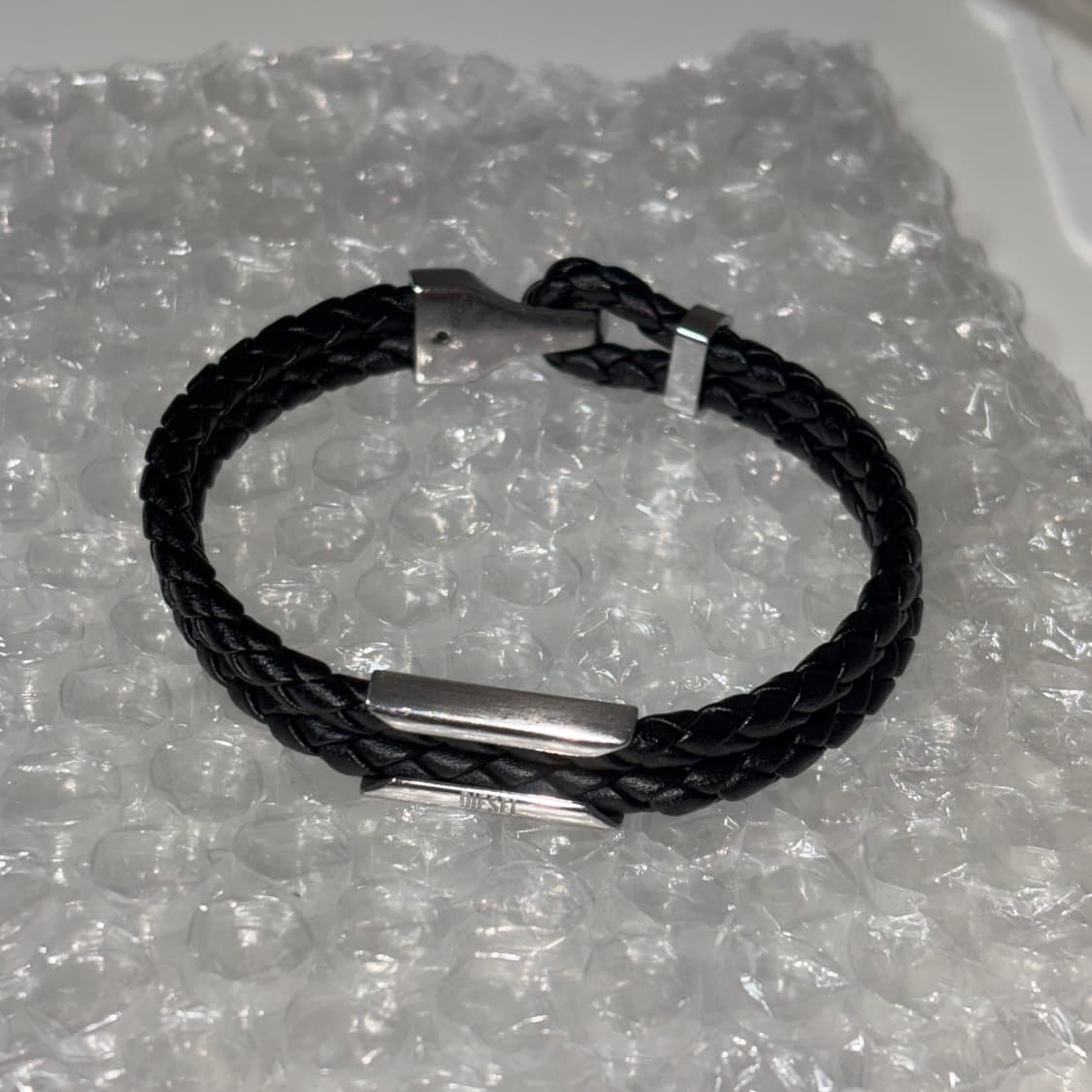 디젤 DX1247040 블랙 레더 스택에이블 브레이슬릿 블랙 상품이미지2