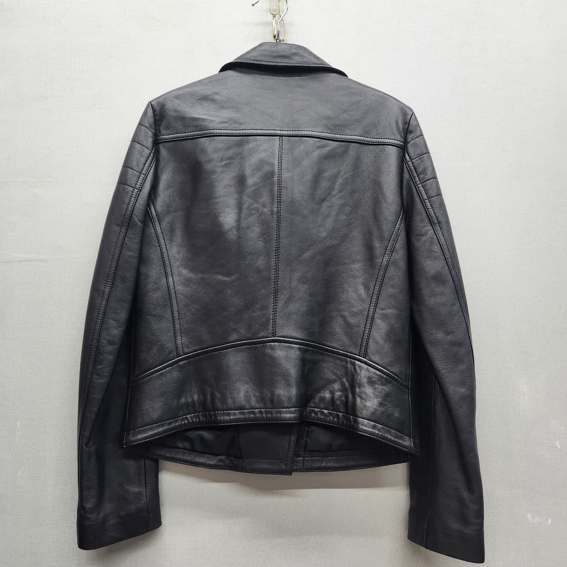 시슬리 양가죽100% 라이더 가죽자켓 42(S) 상품이미지4