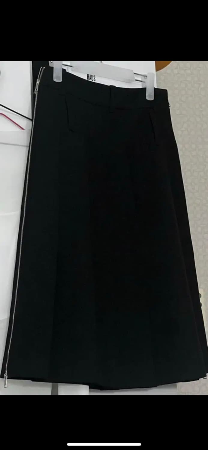 (거의 새상품) LCDC 지퍼 플리츠 미디 스커트 블랙 S 상품이미지4