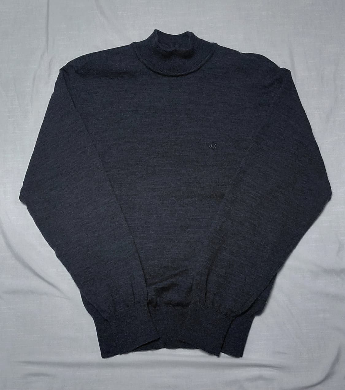 [울100%] Mr.JUNKO 미스터준코 자수 로고 모크넥 니트 (M) 상품이미지1
