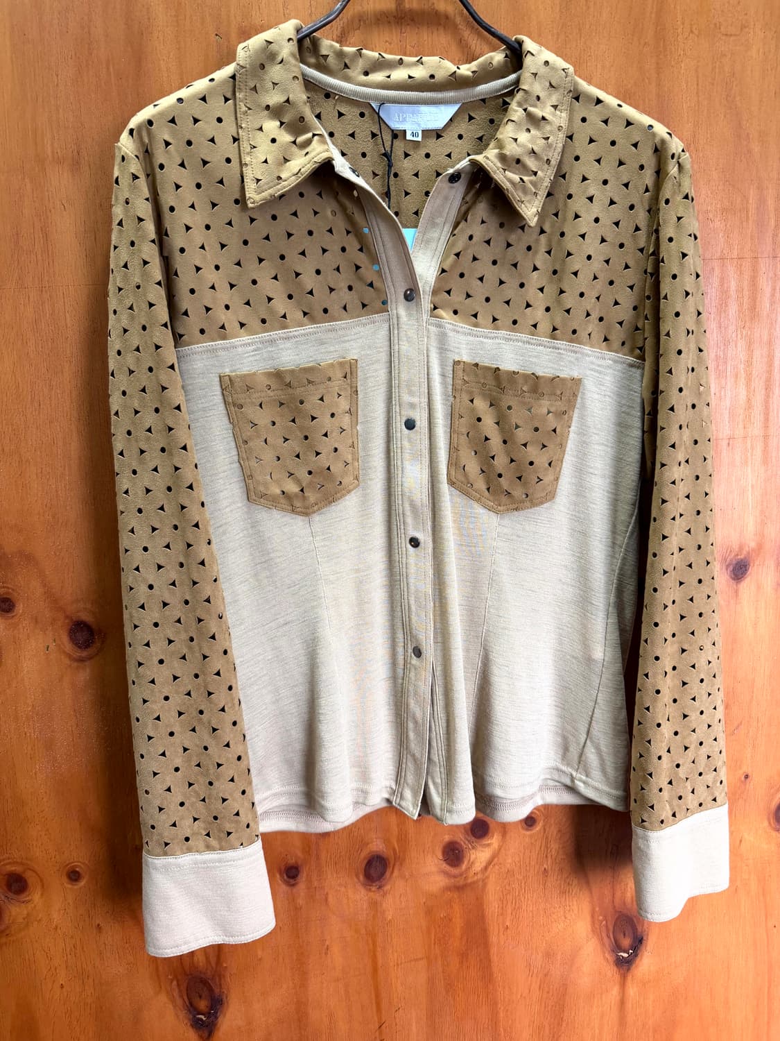 APPARUE Laser-Cut Detail Mixed Shirt 상품이미지2