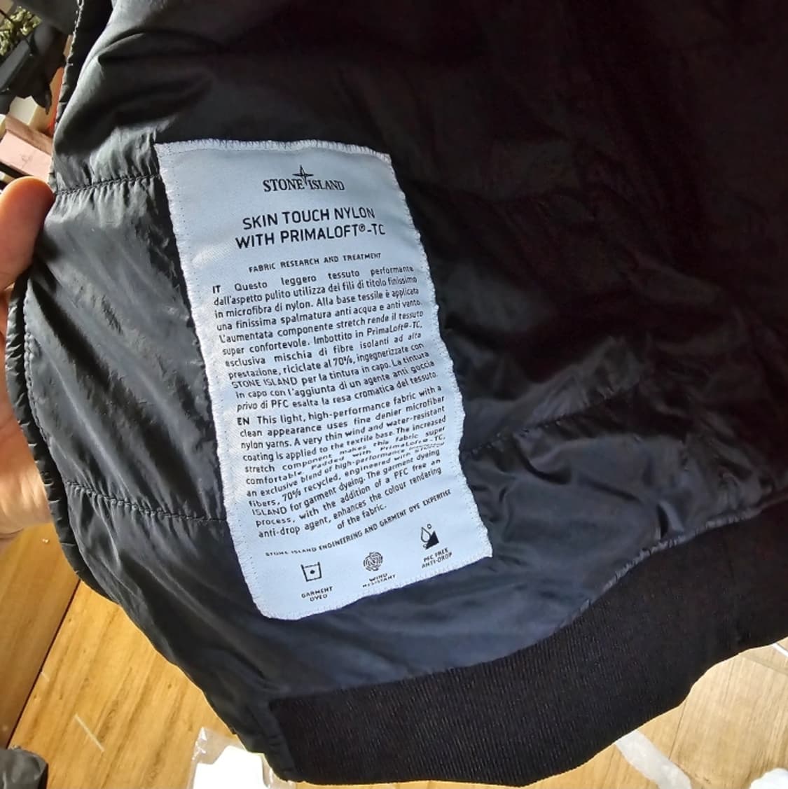 스톤아일랜드 스킨터치 프리마로프트 나일론 봄버 자켓 XL 상품이미지4