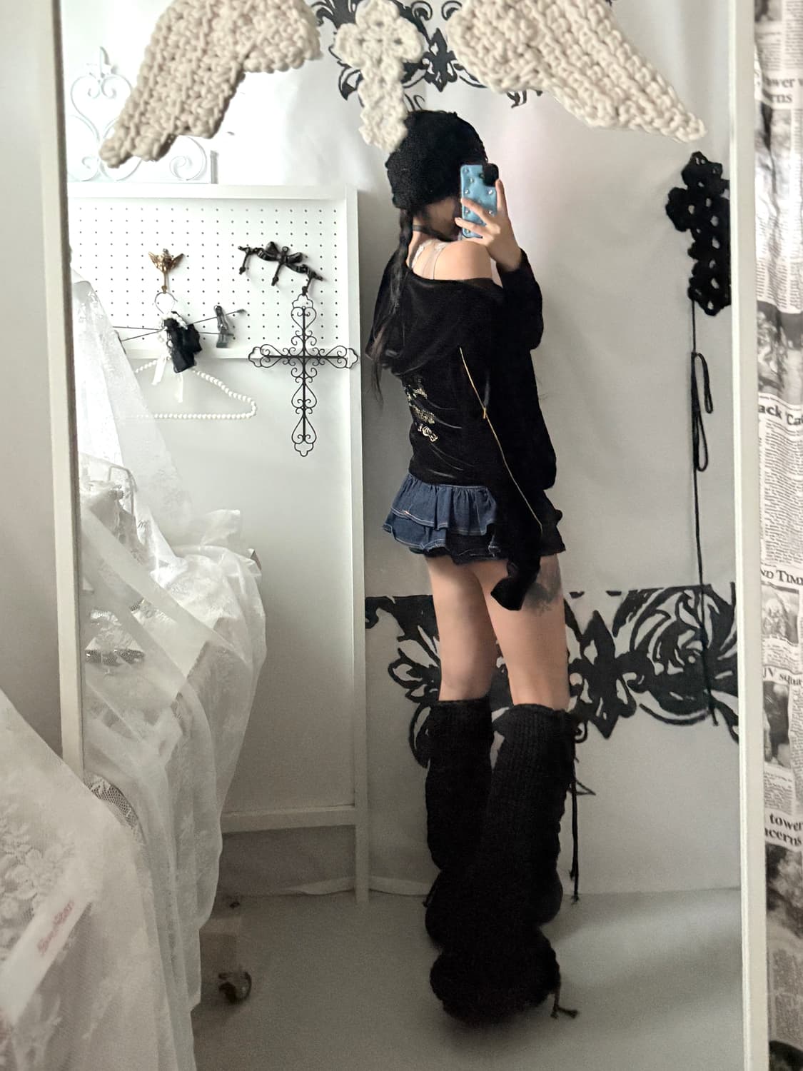 • Black Velvet Hooded Zip-Up 상품이미지4