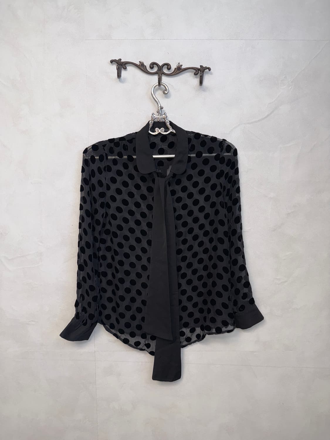 Black dot tie ribbon silk blouse 상품이미지3
