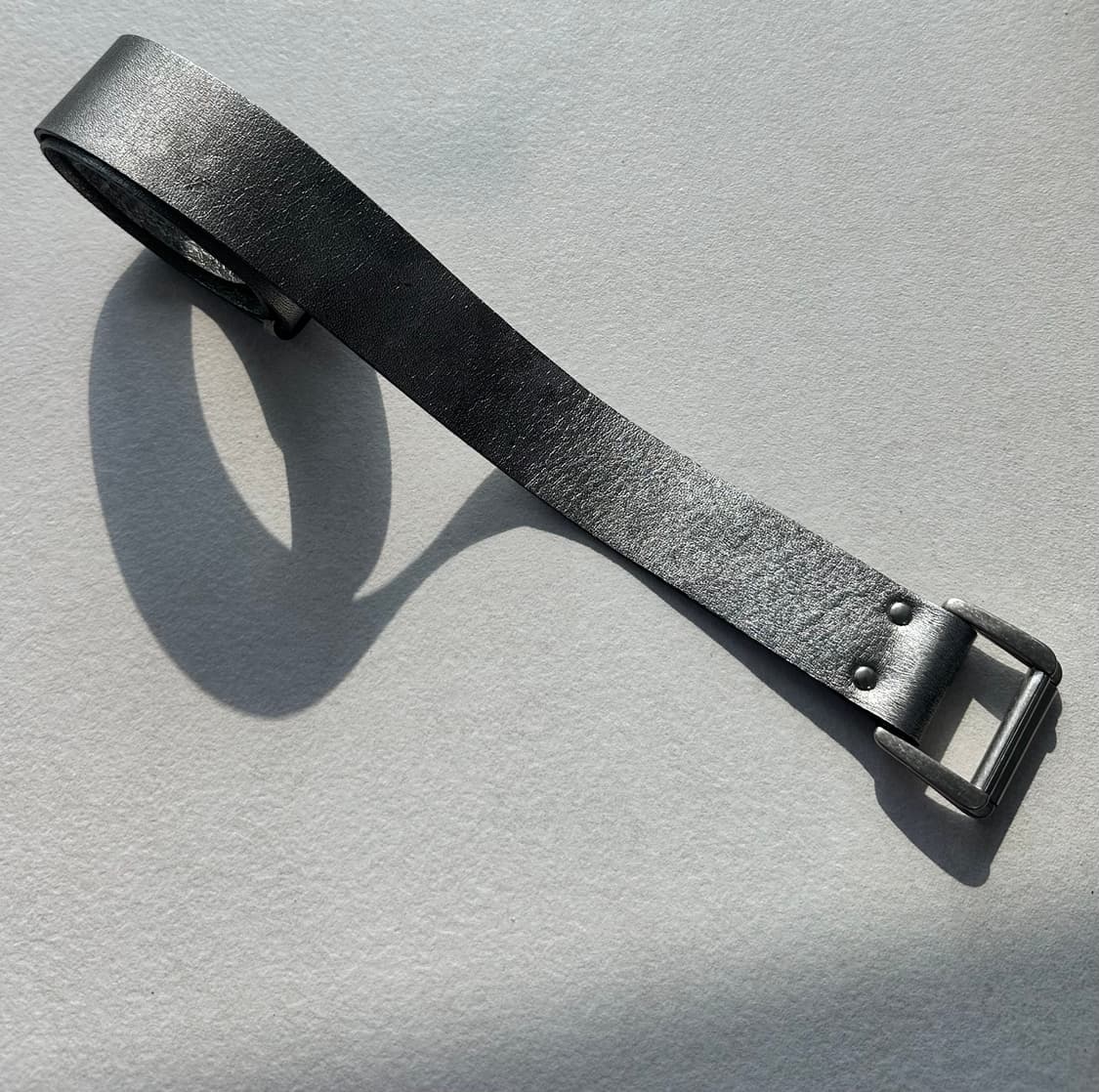 앤드뮐미스터 실버 크랙 레더 벨트 상품이미지5