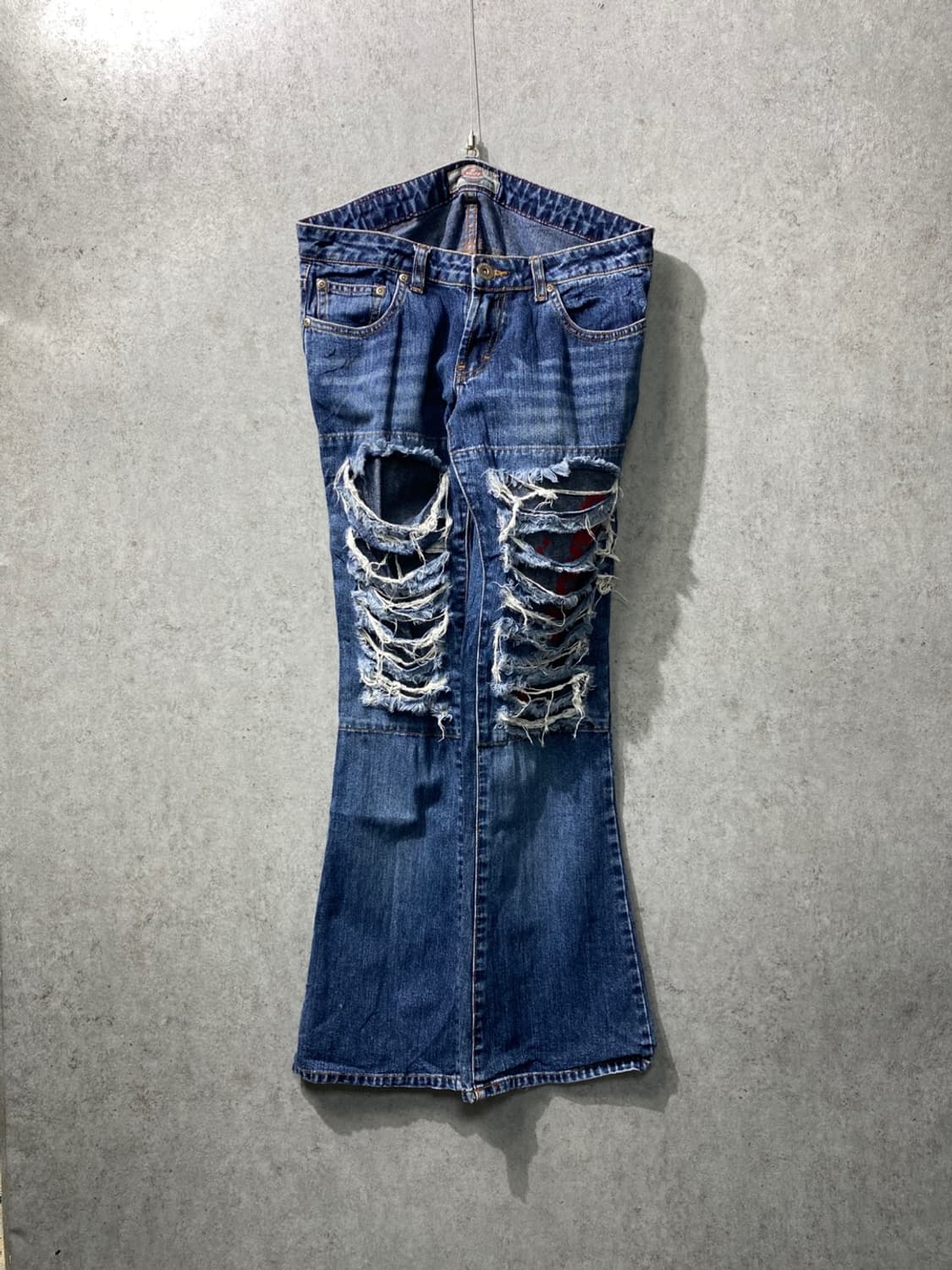 [30] RRJ Outfitters 디스트레스드 부츠컷 데님팬츠 상품이미지1