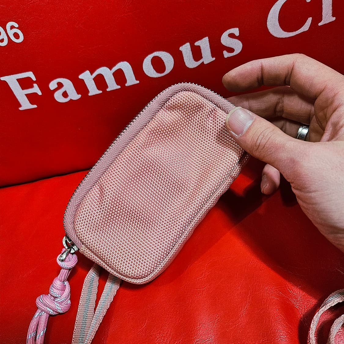 발리(BALLY) Pink mini 서브 파우치 케이스 크로스백 상품이미지6