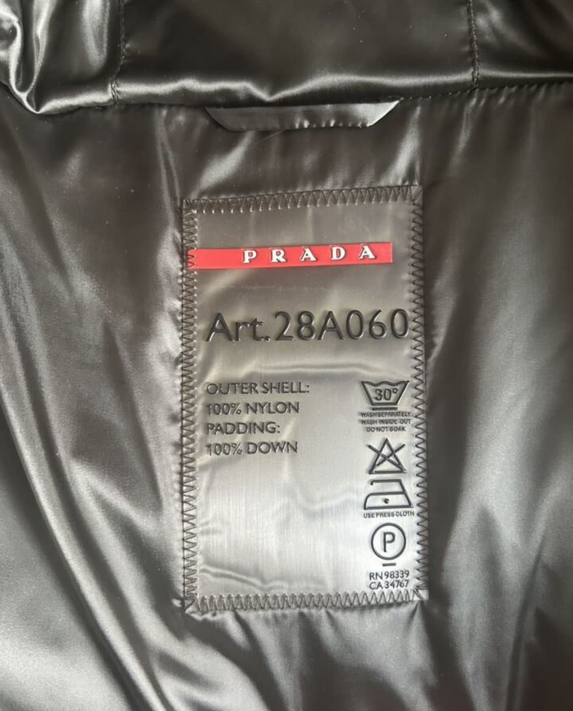 PRADA 프라다 푸퍼 후디재킷(다운충전/폭스 퍼)42 사이즈-해외발송 상품이미지7