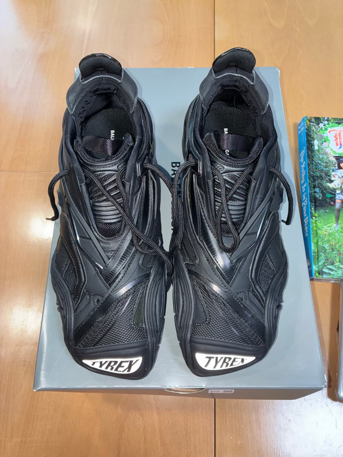 발렌시아가 타이렉스 스니커즈 블랙 42 상품이미지3