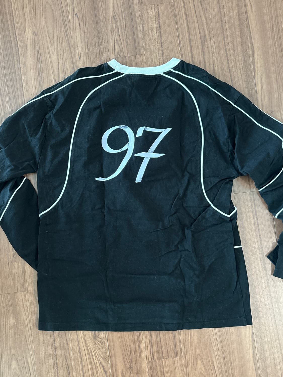 [프렌다] 오버핏 롱슬리브 블랙 상품이미지2