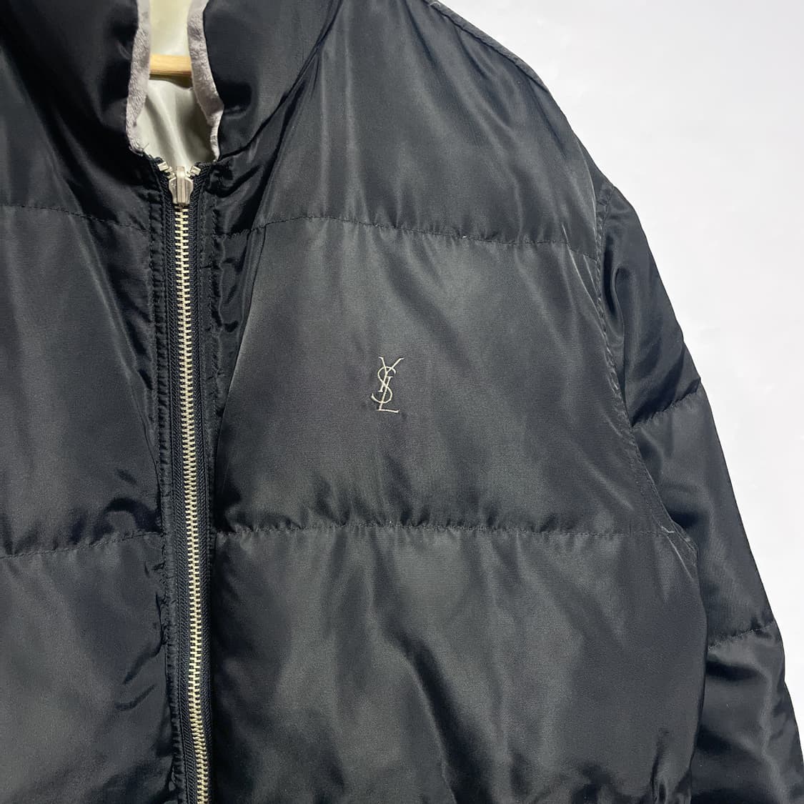 입생로랑 리버시블 블랙/실버 다운 패딩 점퍼 105 상품이미지3