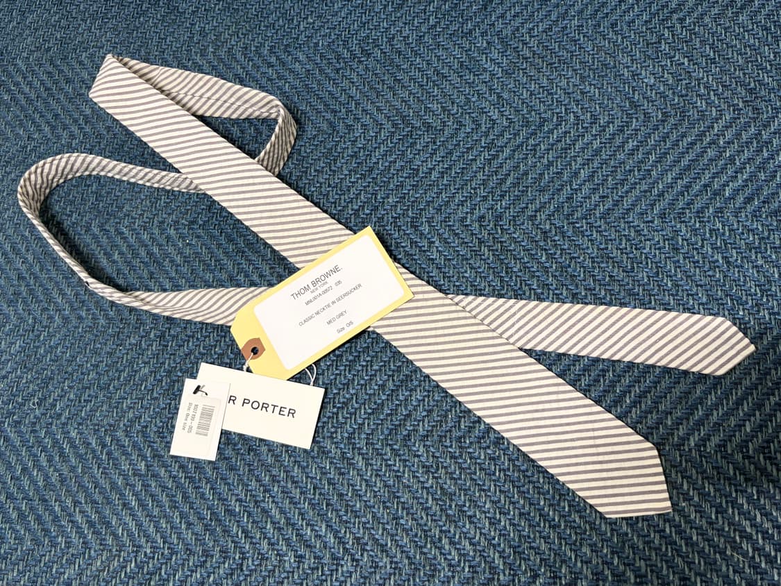 톰브라운 미드그레이 시어서커 넥타이 상품이미지1