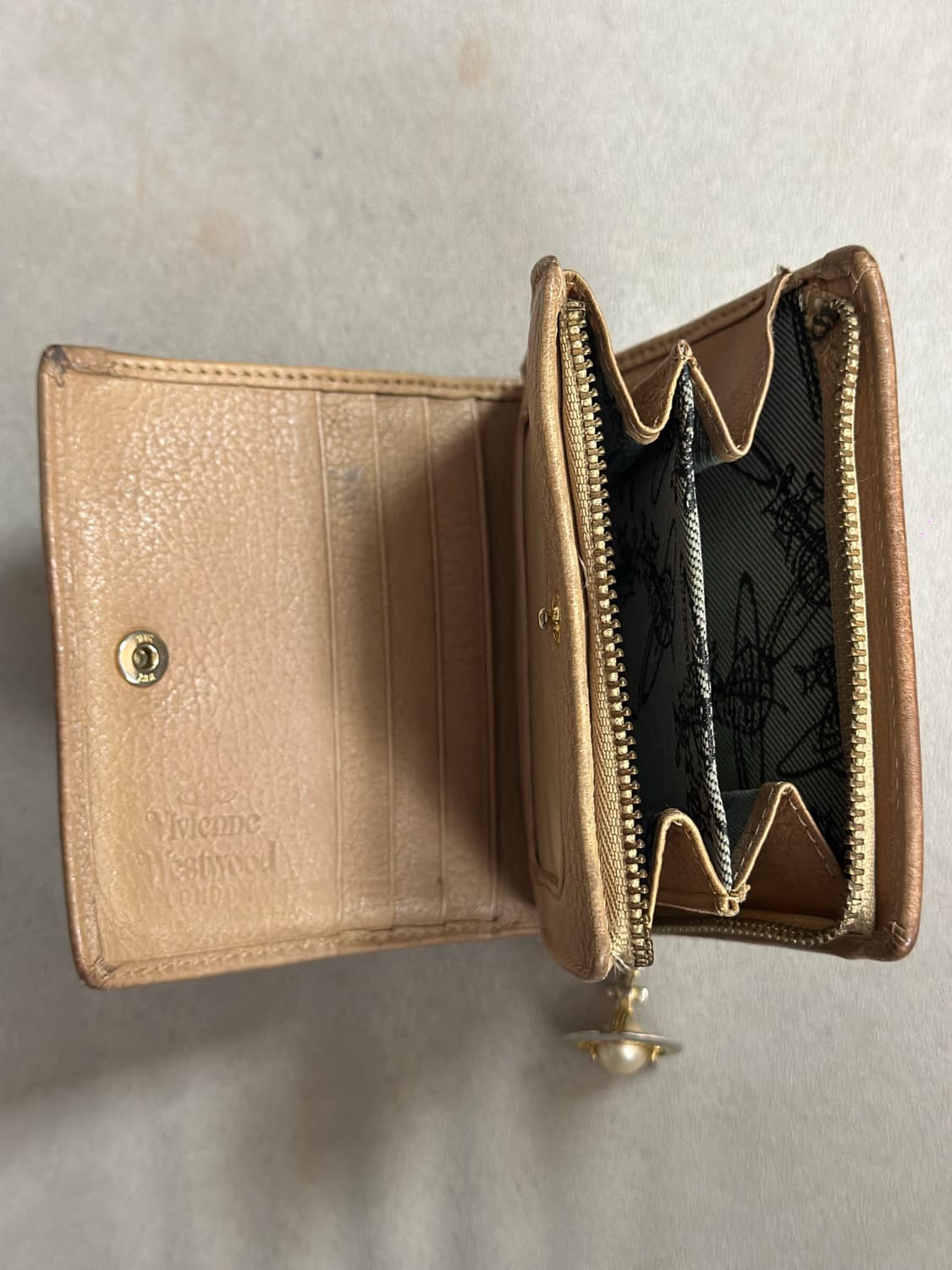 비비안웨스트우드 지갑 상품이미지10