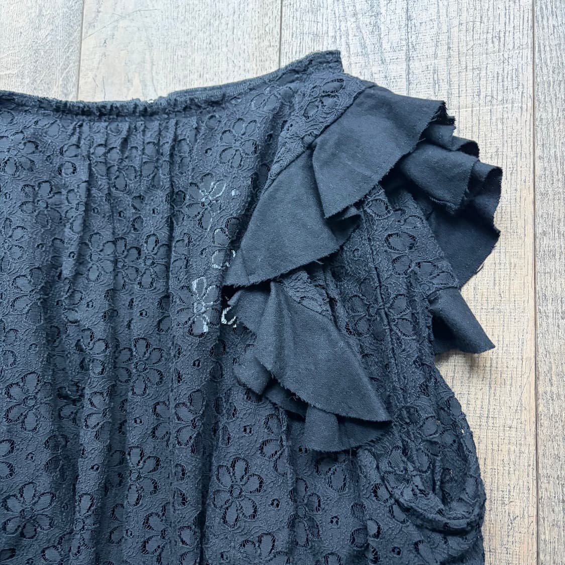 Floral Punching Ruffle Pocket Skirt 상품이미지5