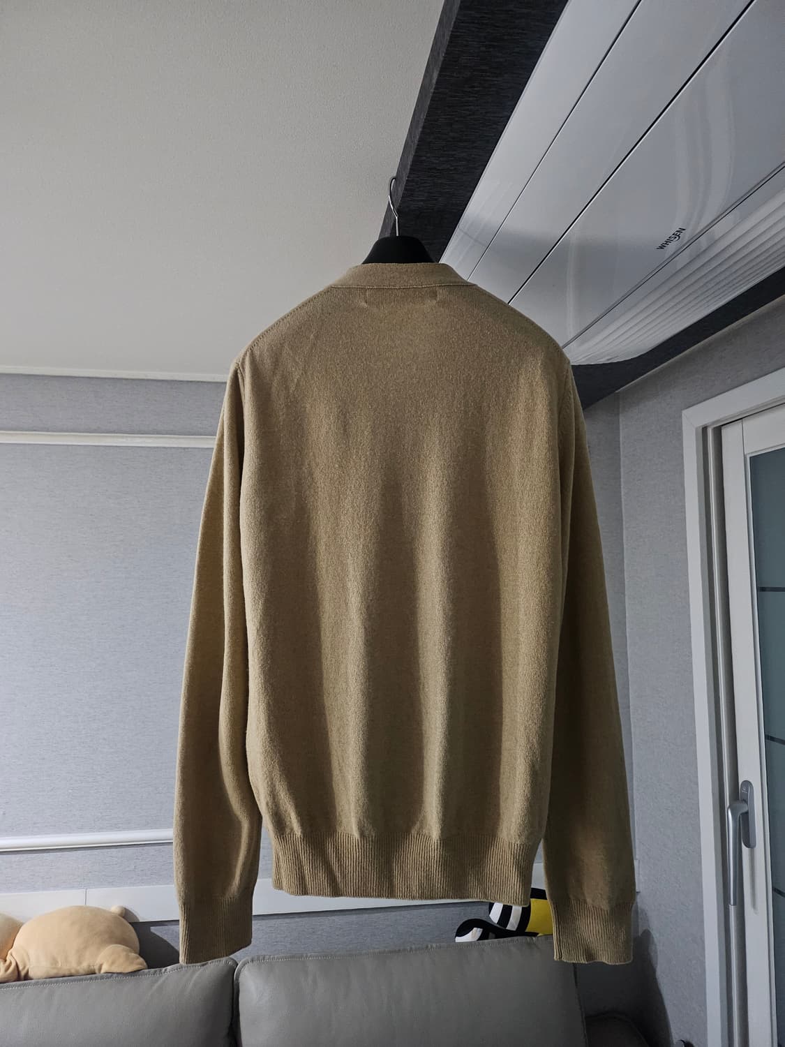 [거의 새것] 꼼데가르송 화이트 와펜 니트 가디건 L 상품이미지2