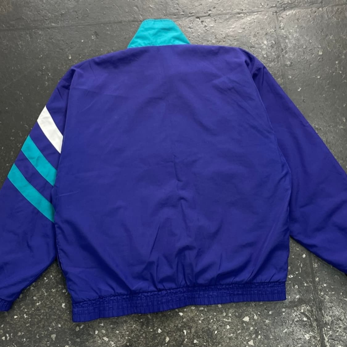 100 아디다스 올드스쿨 바람막이 상품이미지4