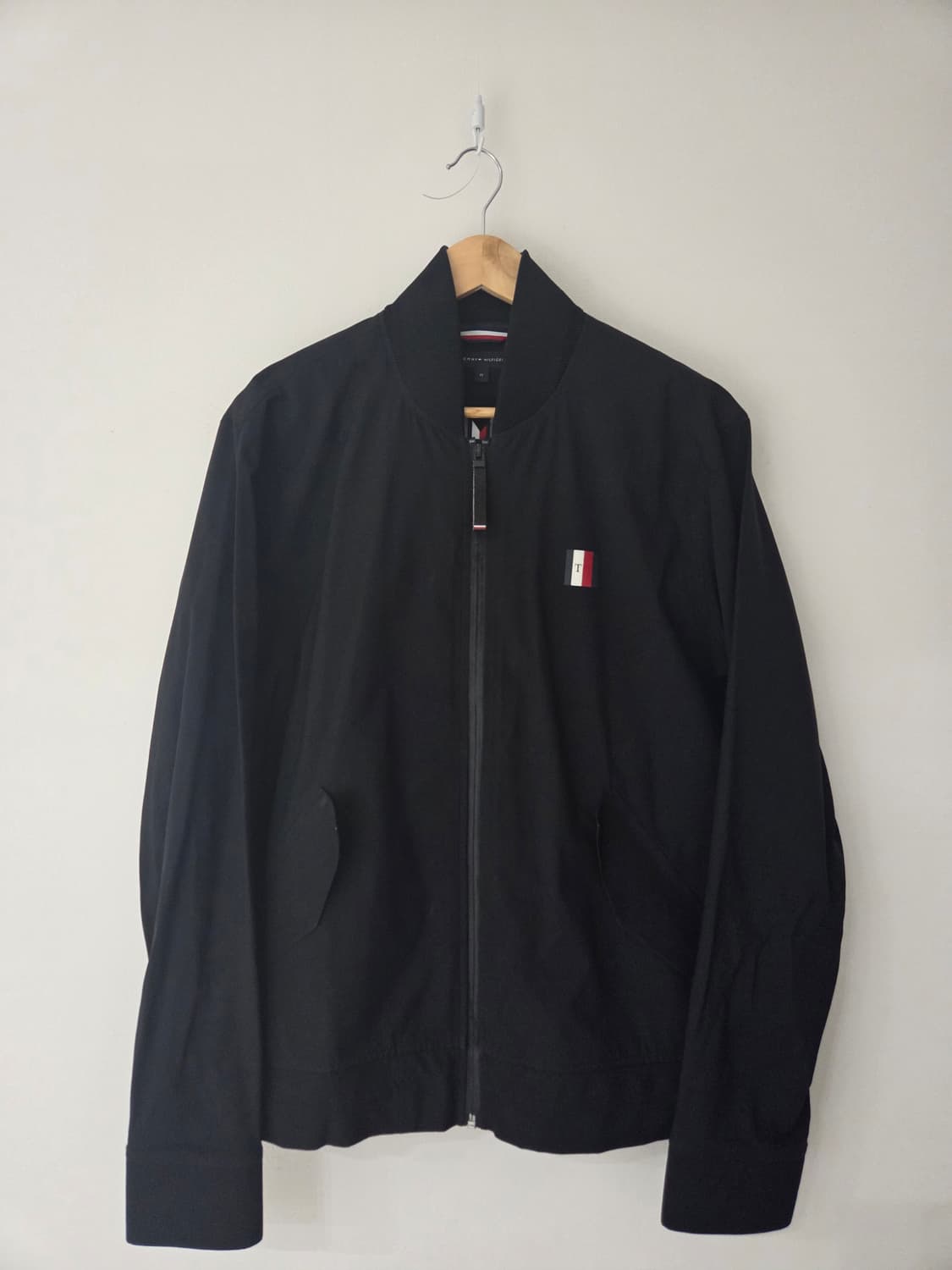 타미힐피거 신형 블랙 바람막이 자켓(100사이즈) 상품이미지2