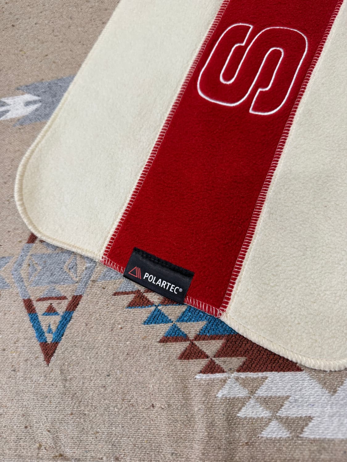 [OS] 슈프림 로고 폴라텍 머플러 화이트 상품이미지4