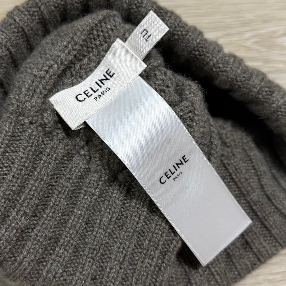 [S+급/OS] 셀린느 트리옹프 캐시미어 케이블 비니 상품이미지5
