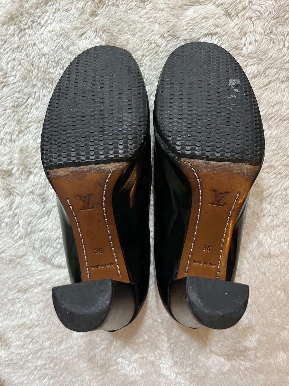 루이비통 다미에 패턴 펌프스 힐 상품이미지5