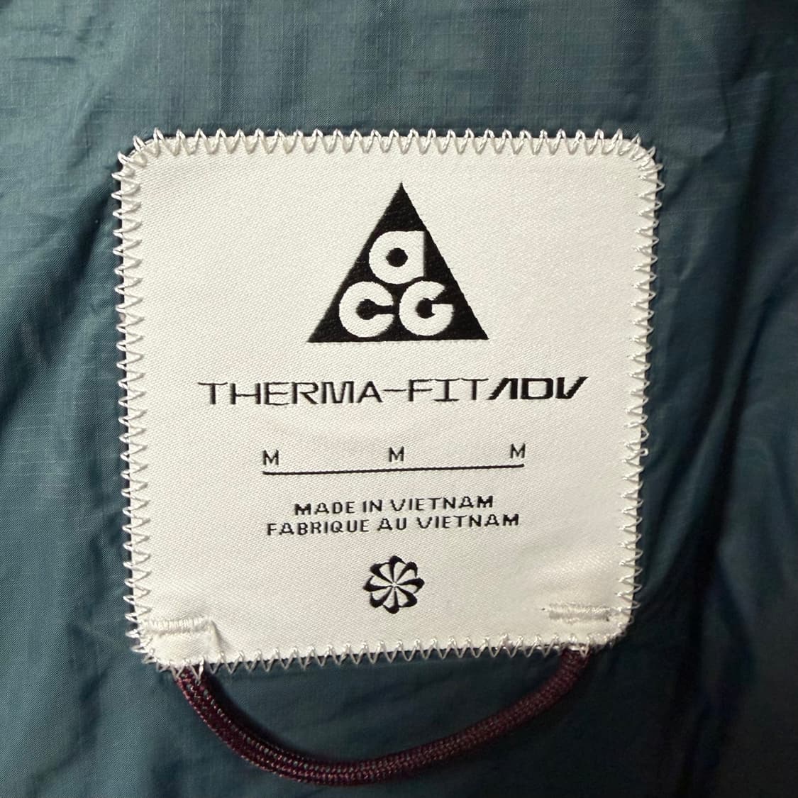 나이키 ACG 써마핏 ADV 루나레이크 패딩 나이트 마룬 상품이미지3