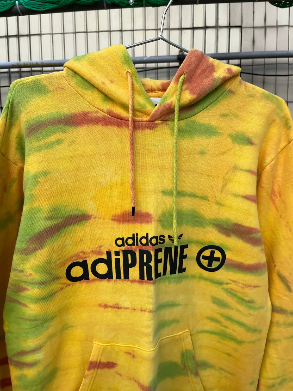 아디다스 레터링 타이다이 후드티셔츠 상품이미지2