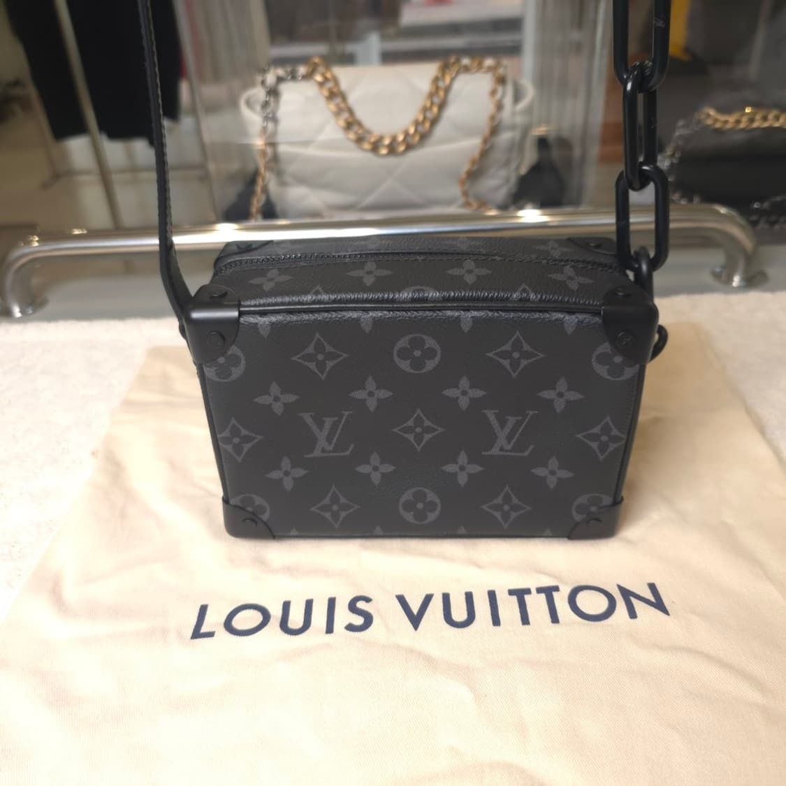 [중고/정품] 루이비통 미니 소프트 트렁크 모노그램 이클립스 상품이미지1