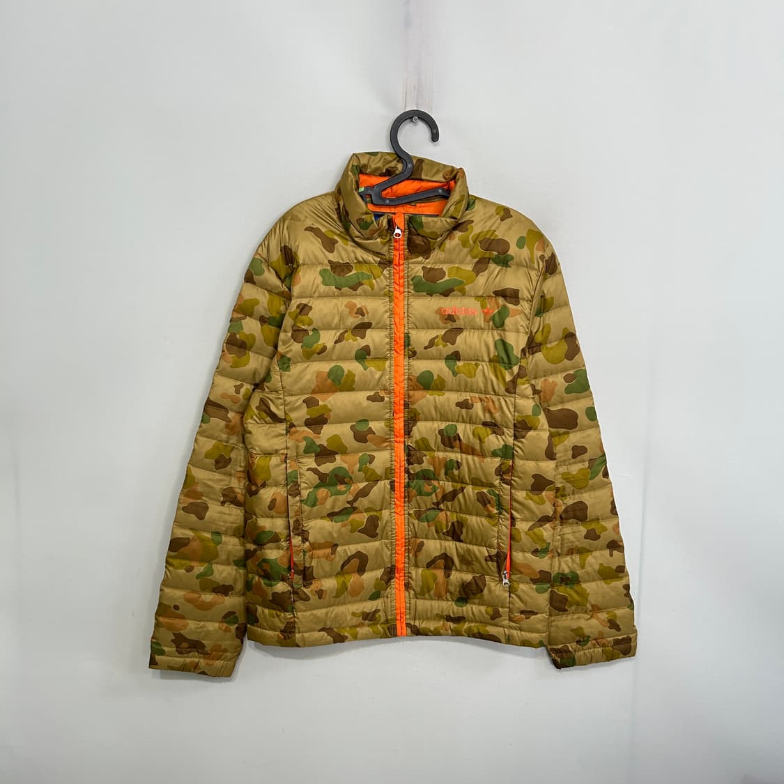 아디다스 남성 구스다운 카모 경량패딩 95  상품이미지1