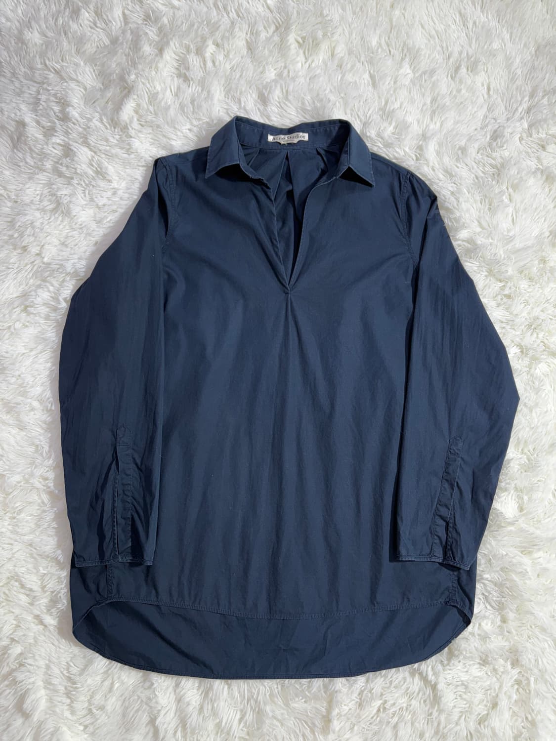 아크네스튜디오 네이비 오픈카라 셔츠  상품이미지2