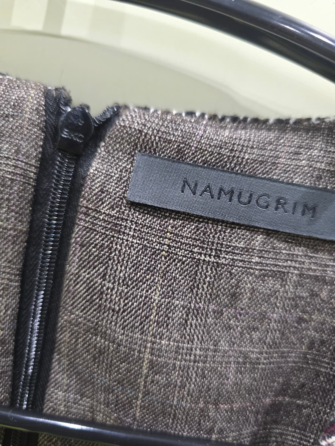 나무그림 하운드투스 체크 민소매 원피스 상품이미지2