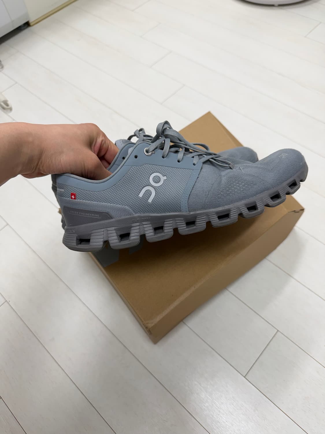 온러닝 클라우드 X 3 미스트락 275 사이즈  상태 9.0/10  제일 상품이미지1