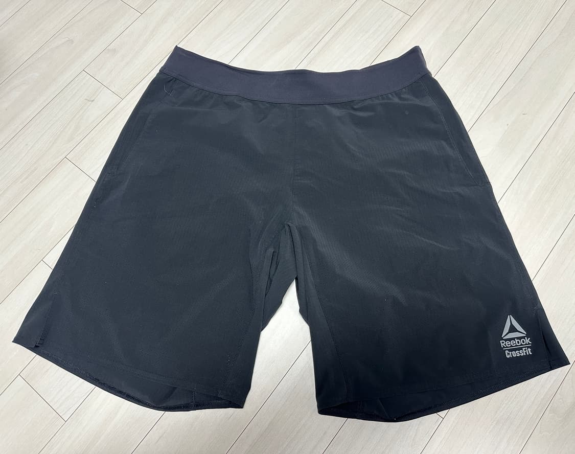 리복 헬스 러닝 크로스핏 운동 반바지 팝니다! 상품이미지1