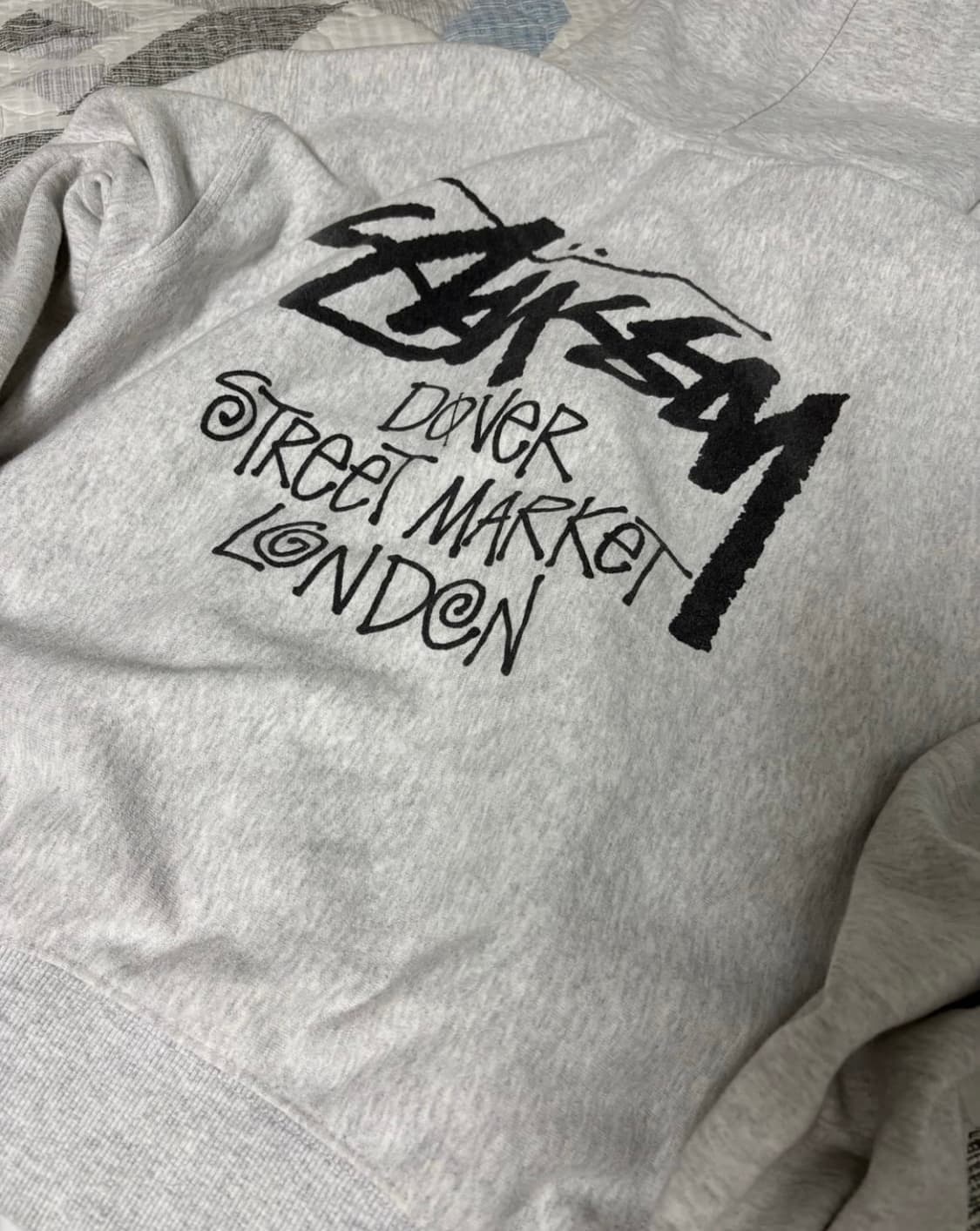 스투시 도버스트릿마켓 런던 그레이 후드집업 상품이미지2