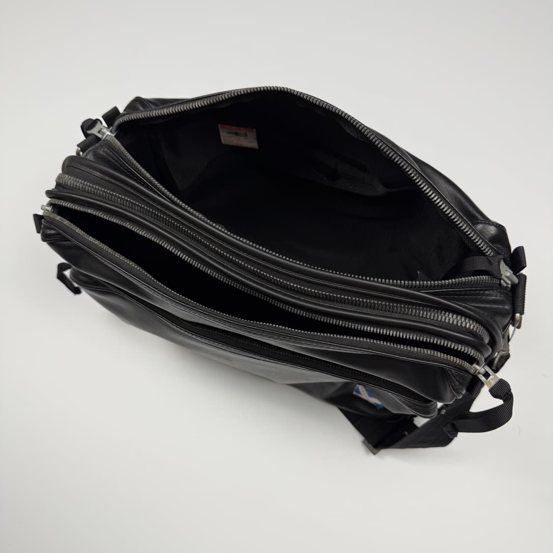 요시다포터 러기지라벨 뉴라이너 숄더백 블랙 상품이미지6