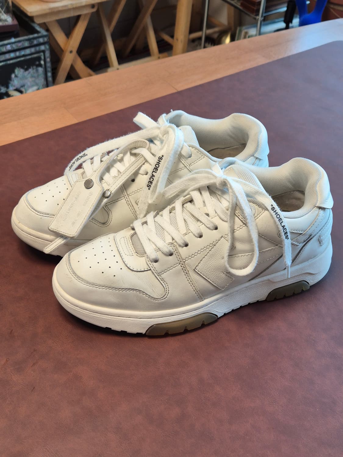 255-260(40) 정품 오프화이트 아웃오브오피스 스니커즈  상품이미지3