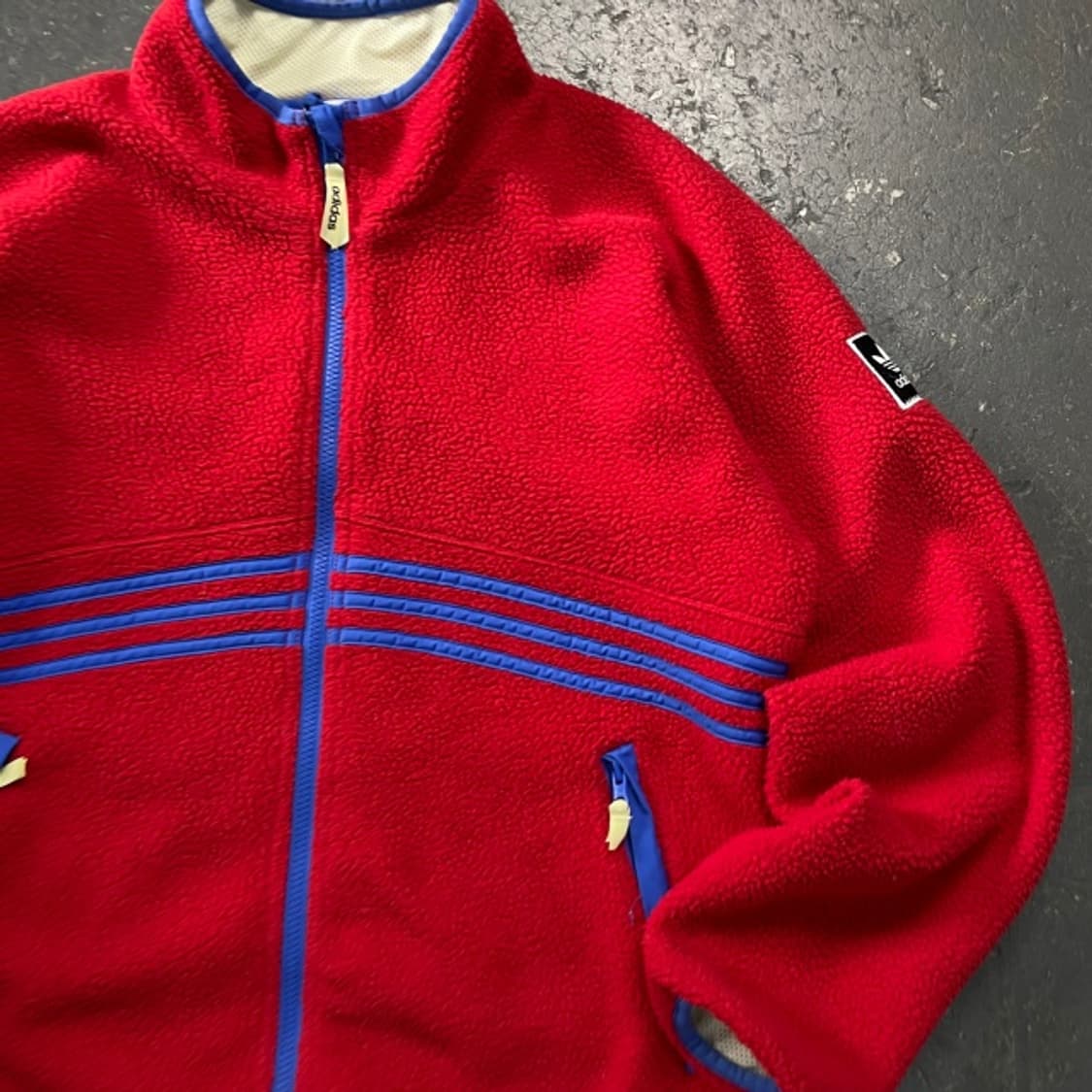 105 아디다스 후리스 상품이미지2