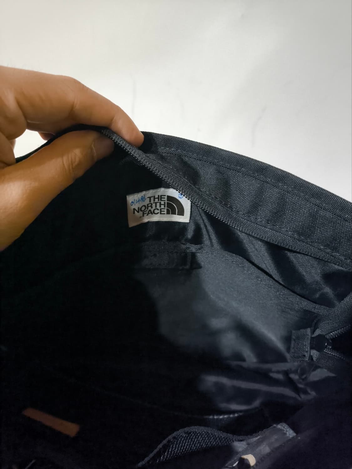 노스페이스 메신저백 크로스백 상품이미지7