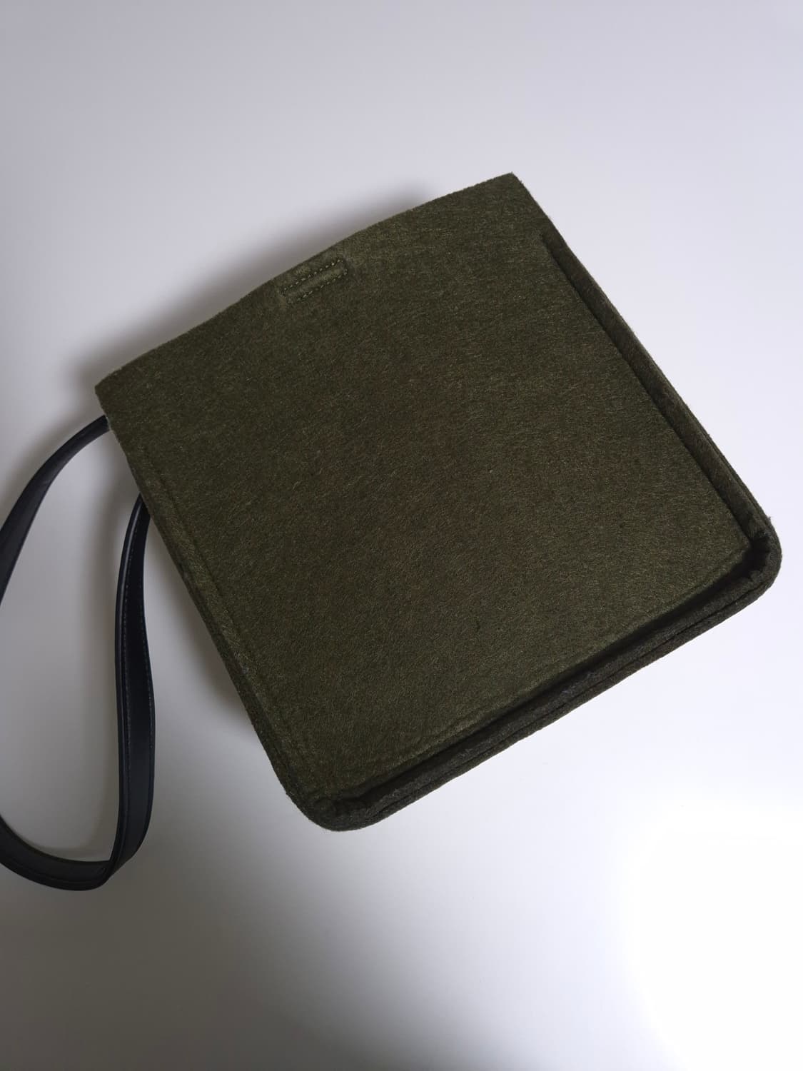 zucca 크로스 백입니다. 상품이미지5