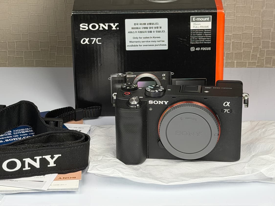 소니 A7C 블랙 미러리스 풀프레임 카메라 바디 상품이미지1
