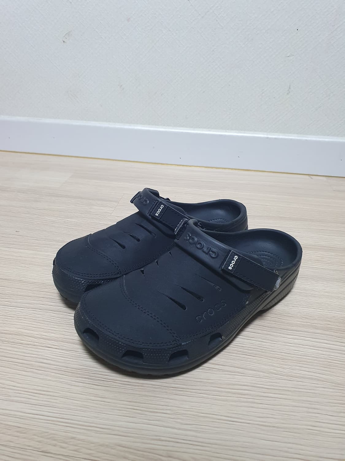 크록스 유콘 샌들 슬리퍼 265 상품이미지4