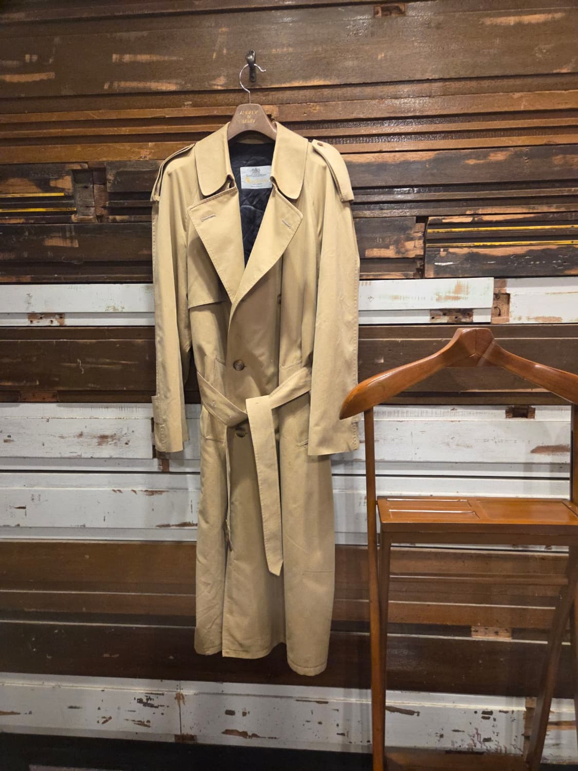 아쿠아스큐텀 트렌치코트 상품이미지1