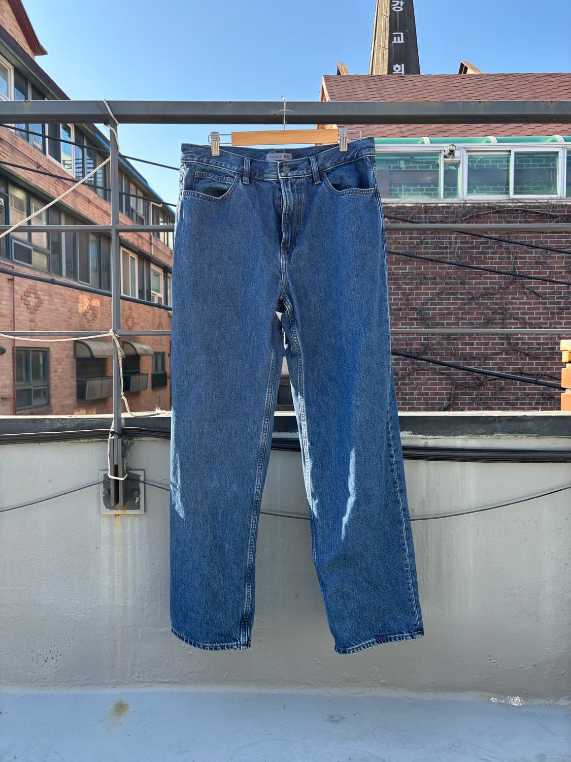 유니클로 JWA 스트레이트 진 상품이미지1