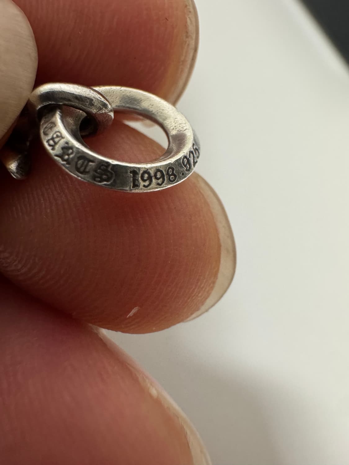 크롬하츠 타이니크로스 펜던트 단품 상품이미지4