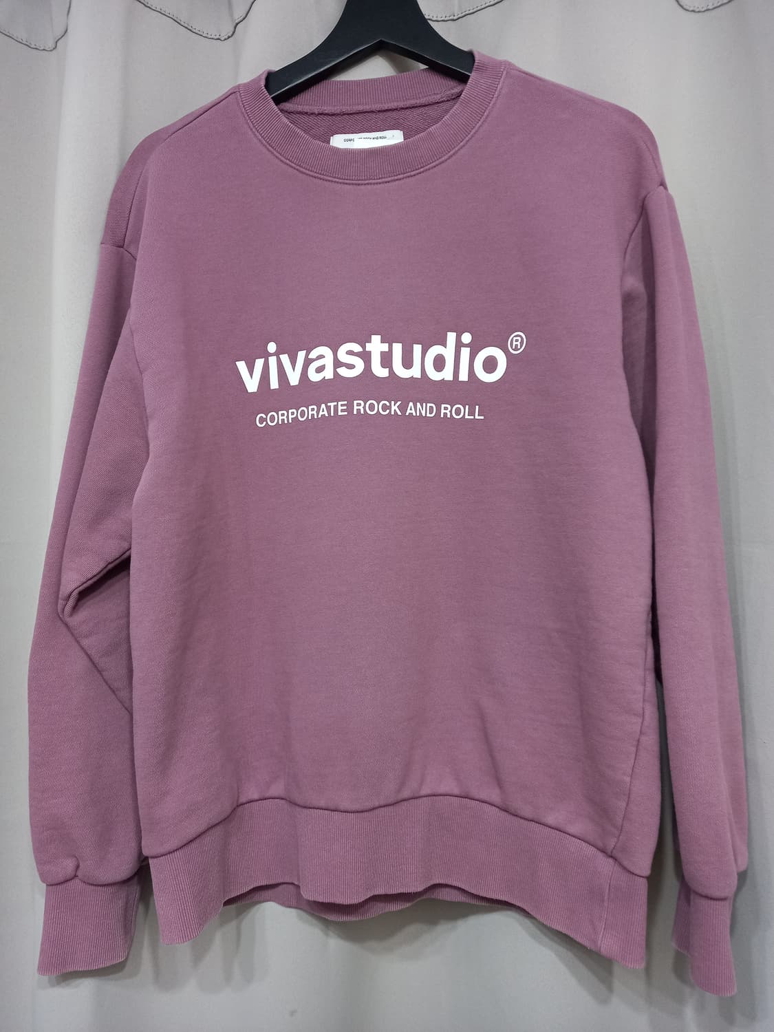 비바스튜디오 맨투맨  상품이미지1