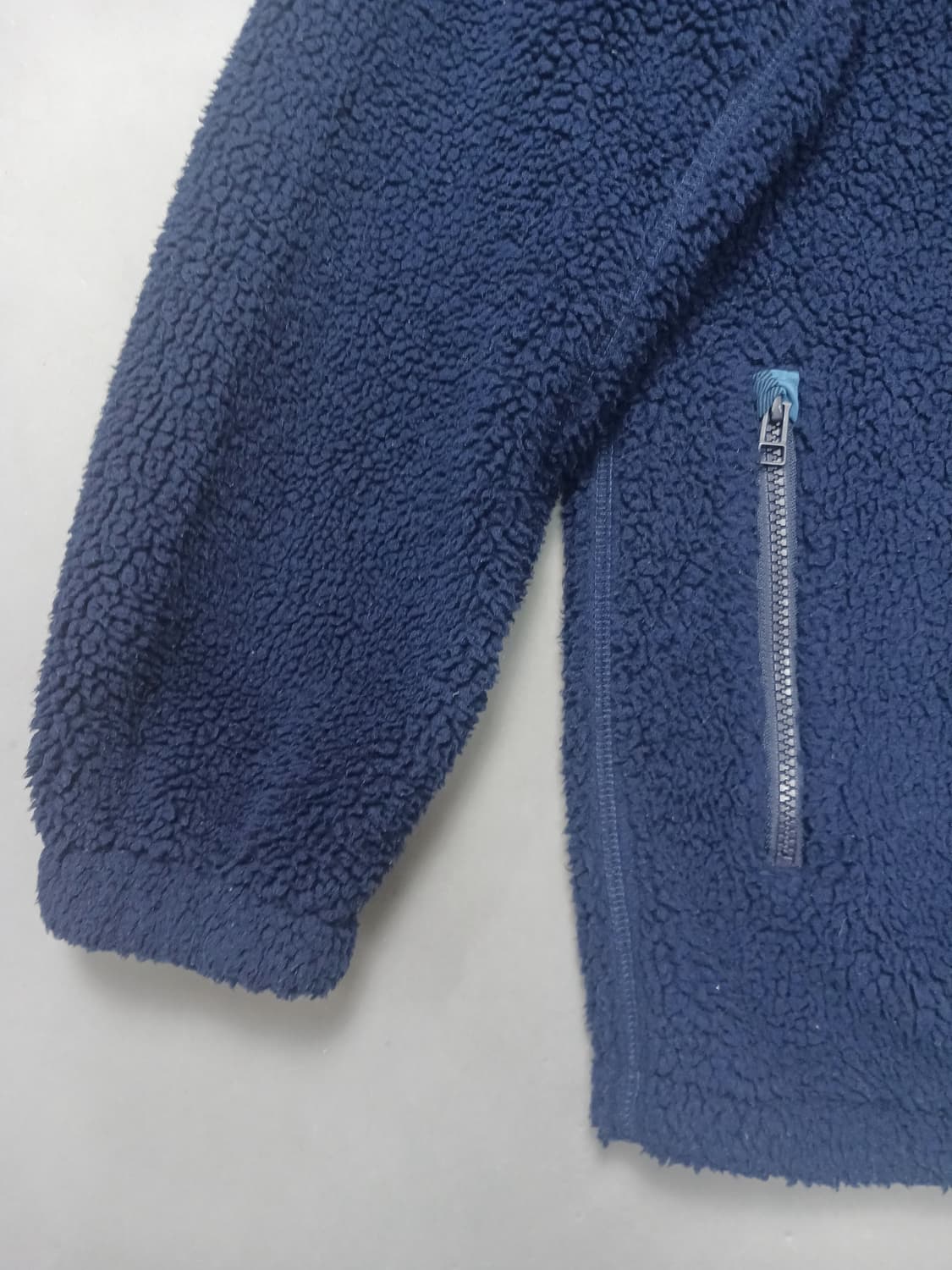 [L] 유니클로 X JW앤더슨 플리스 풀집업 블루종 네이비 상품이미지3